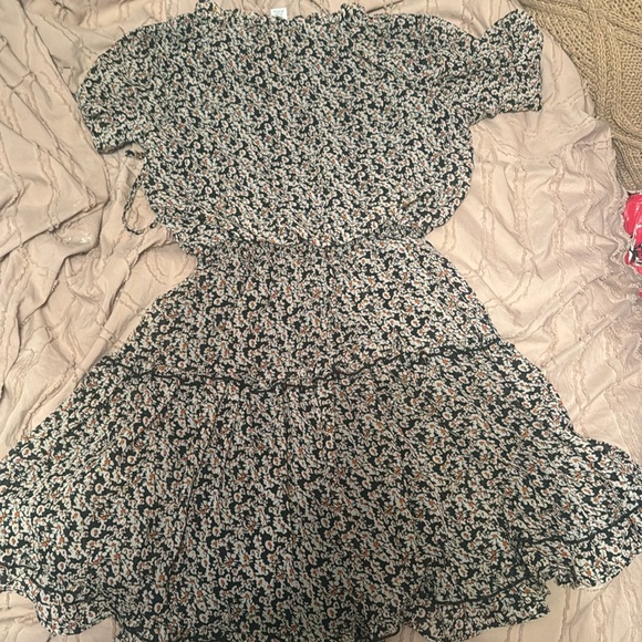 Floral dress - Picture 3 of 3